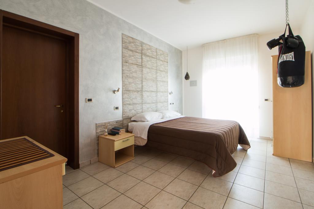 אלבה אדריאטיקה Hotel Villa Cesare B&B מראה חיצוני תמונה